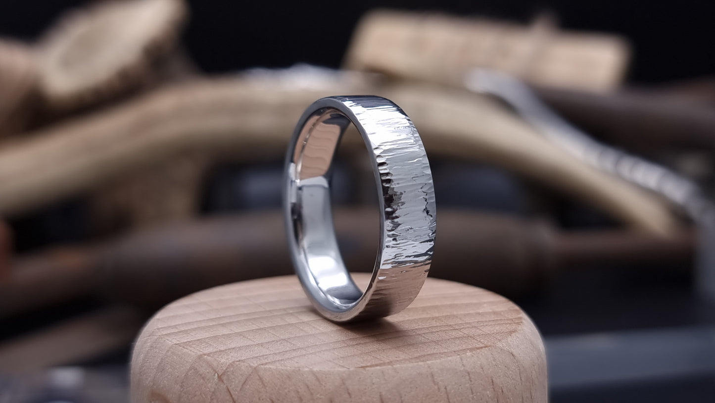 Annat Hammered Stainless Steel Ring image 1