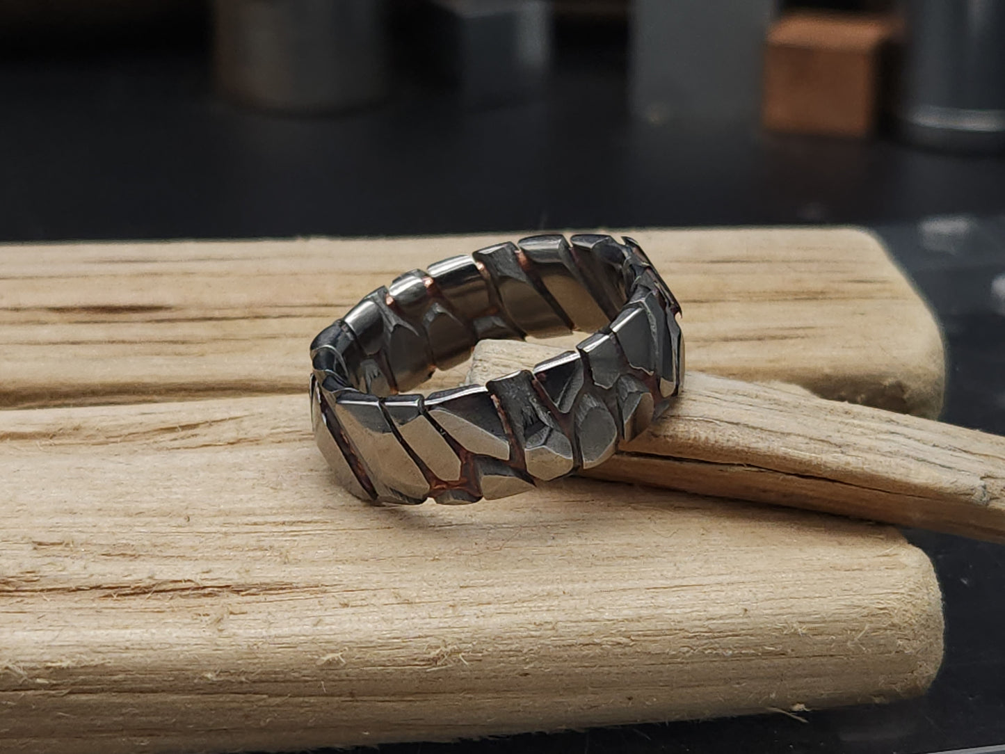 Superconductor Obsidian Cut Ring image 3