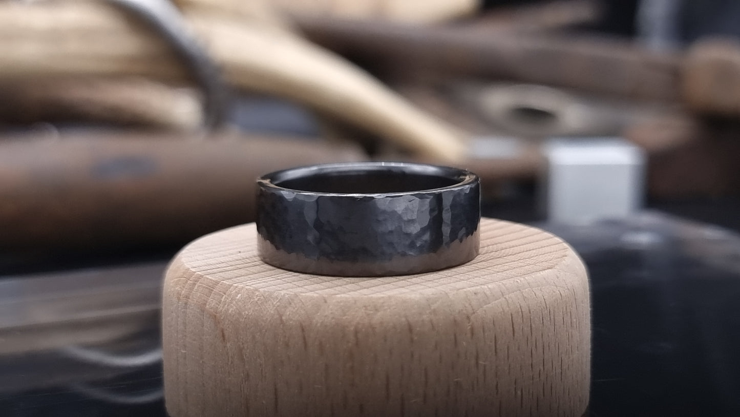 Deveron Hammered Black Zirconium Ring image 4
