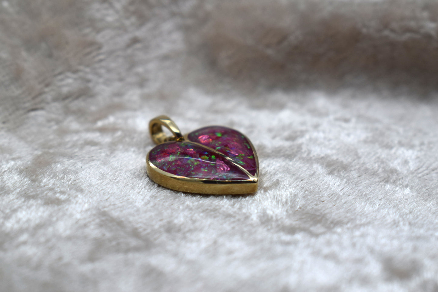Split heart 9ct gold memorial necklace with double ashes compartments