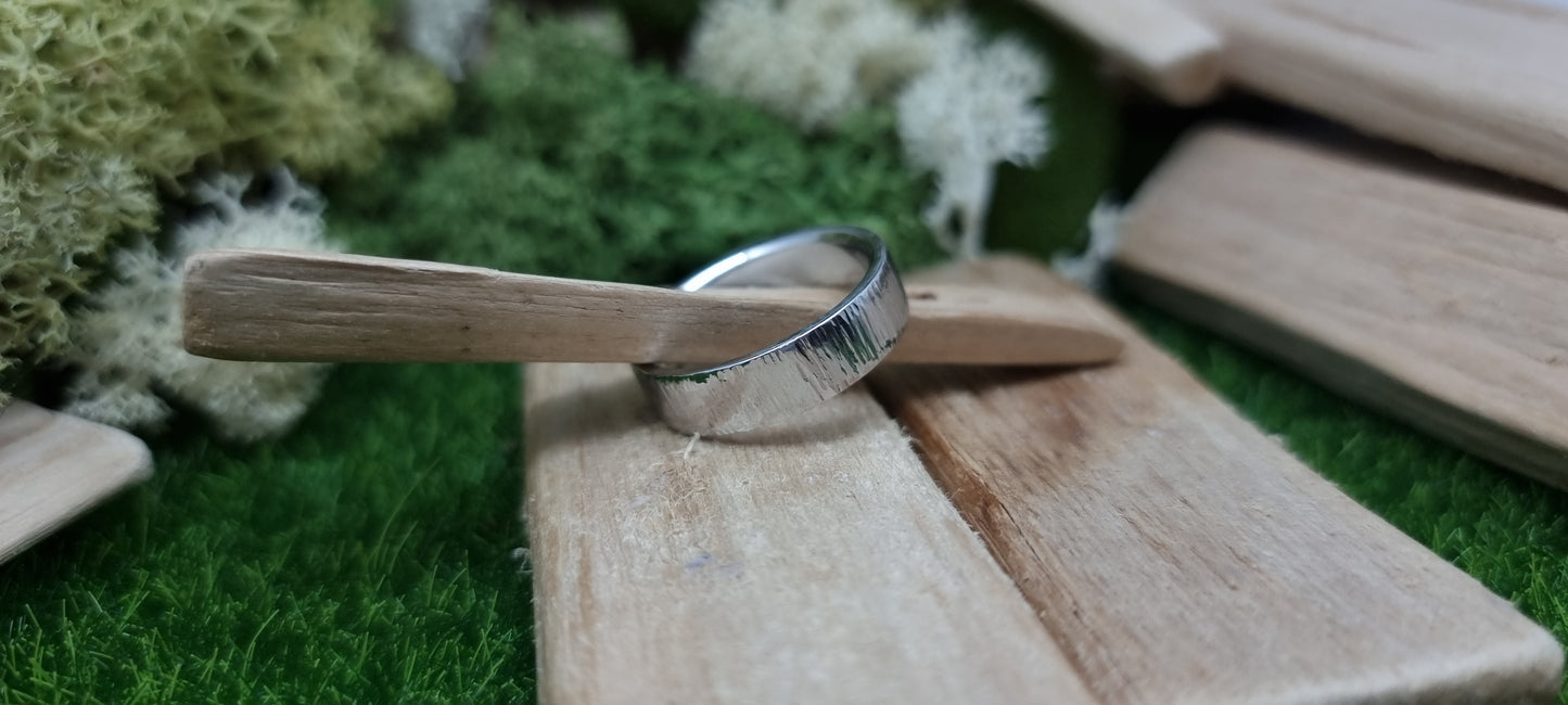 Annat Hammered Stainless Steel Ring image 8