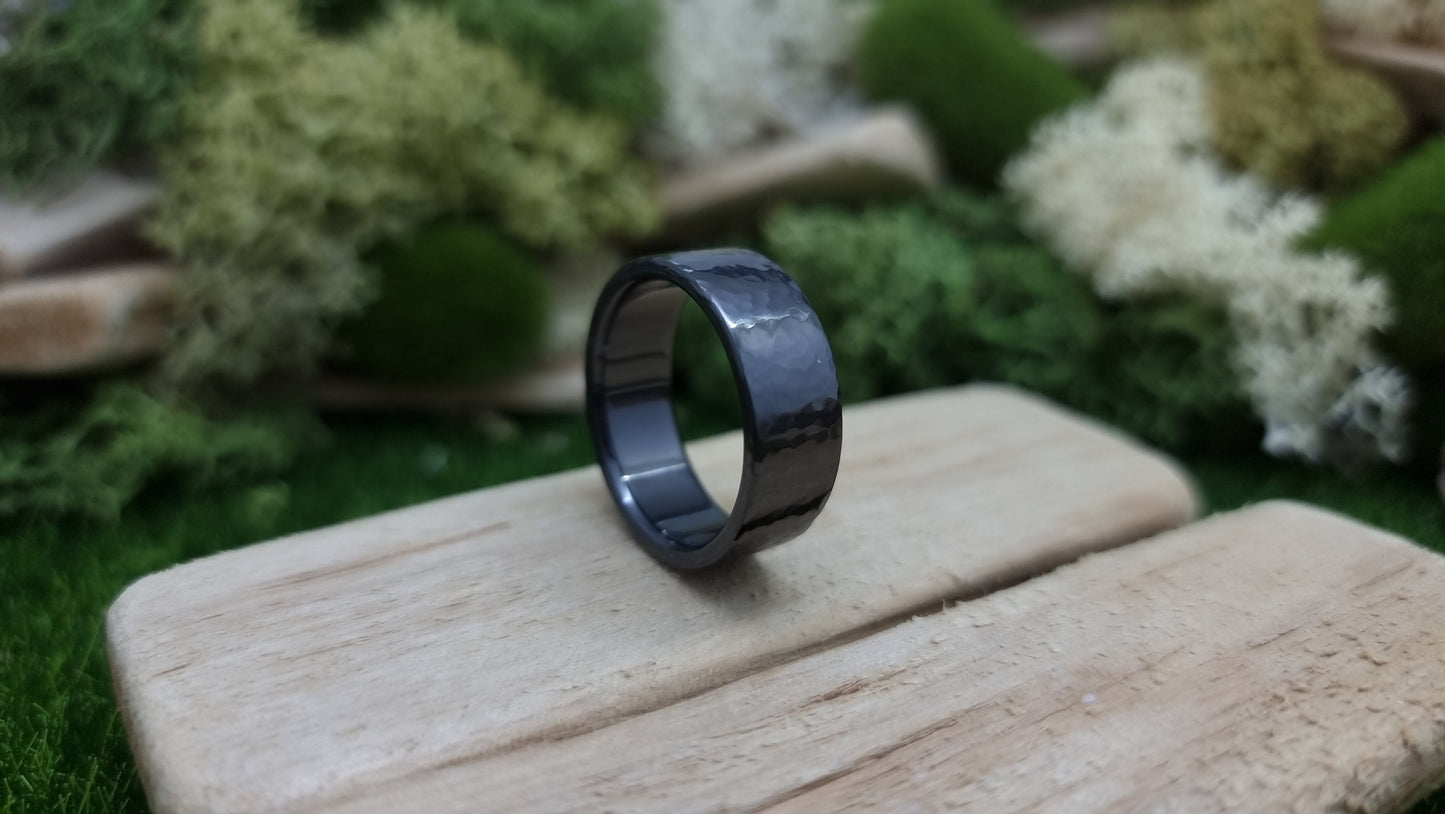 Deveron Hammered Black Zirconium Ring image 5