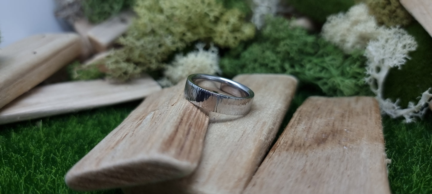 Annat Hammered Stainless Steel Ring image 10