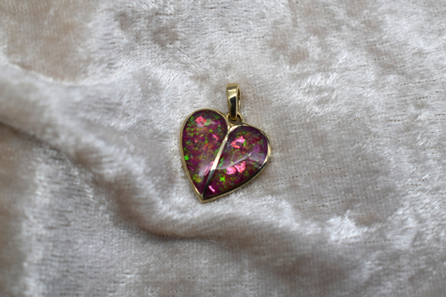 Split heart 9ct gold memorial necklace with double ashes compartments