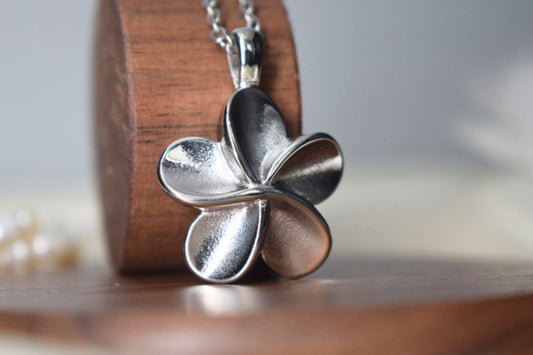 Self-Fill Daisy Memorial Necklace