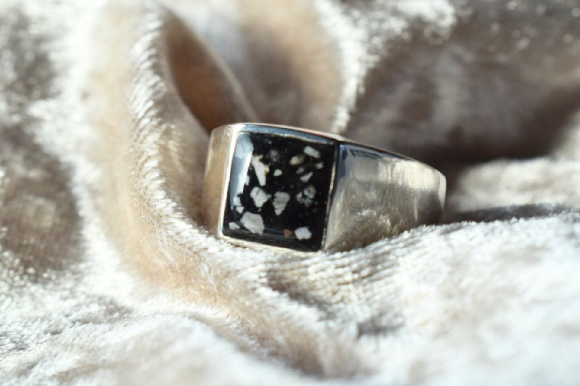 Square silver men’s signet memorial ring with hidden ashes compartment