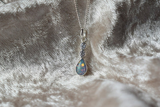 Teardrop CZ Silver Memorial Ashes Necklace – Sterling Silver Teardrop Cremation Keepsake Pendant with Cubic Zirconia, Handcrafted in the UK