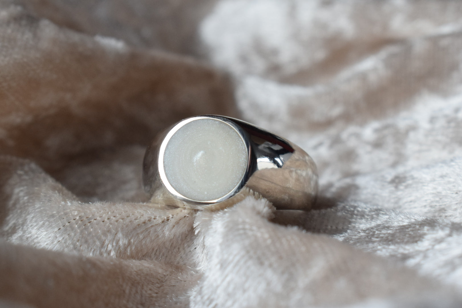 Men’s round silver signet ring with hidden cremation ashes setting