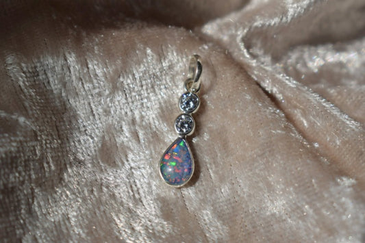 Teardrop CZ Silver Memorial Ashes Necklace – Sterling Silver Teardrop Cremation Keepsake Pendant with Cubic Zirconia, Handcrafted in the UK