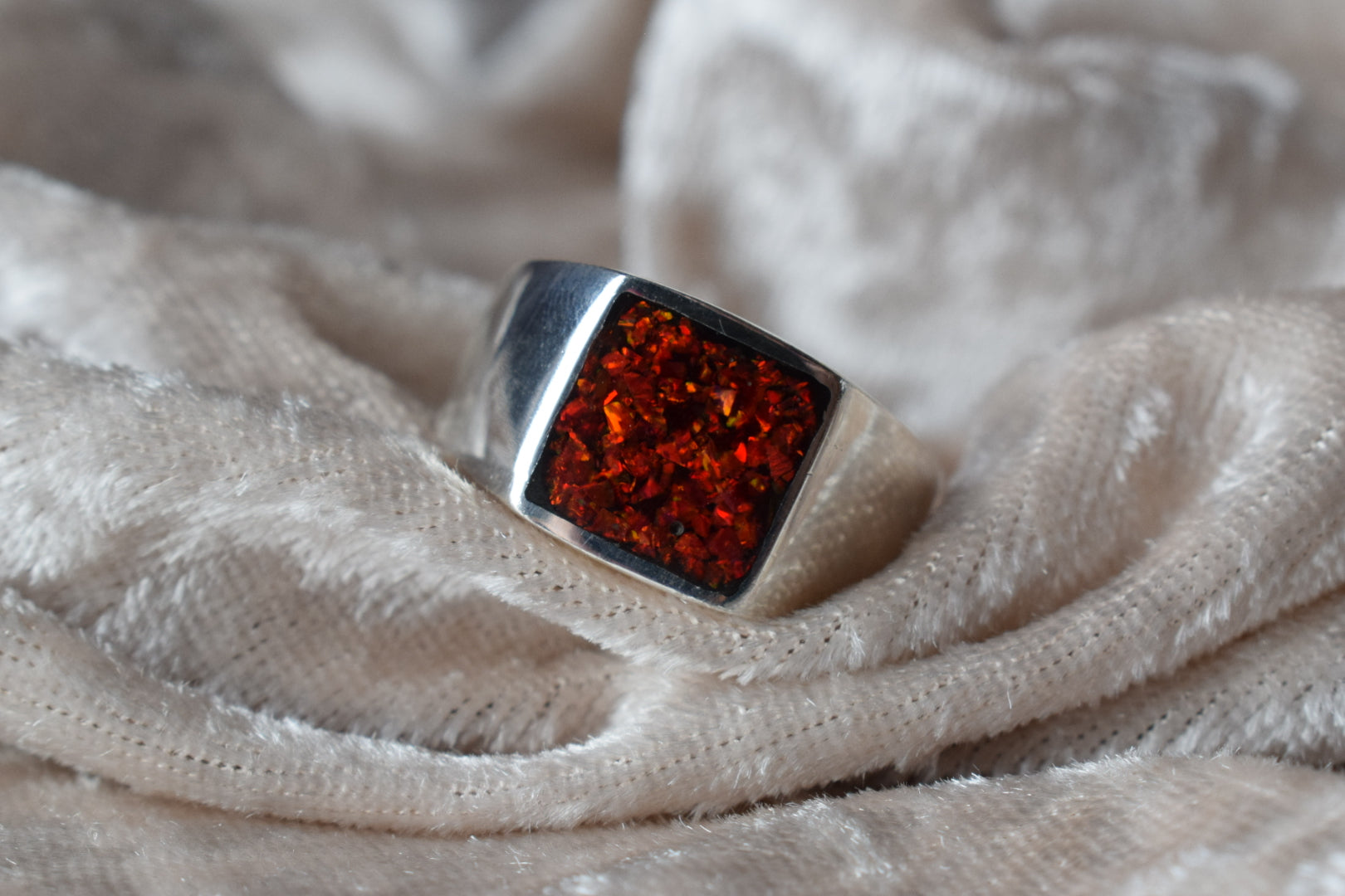 Square silver men’s signet memorial ring with hidden ashes compartment
