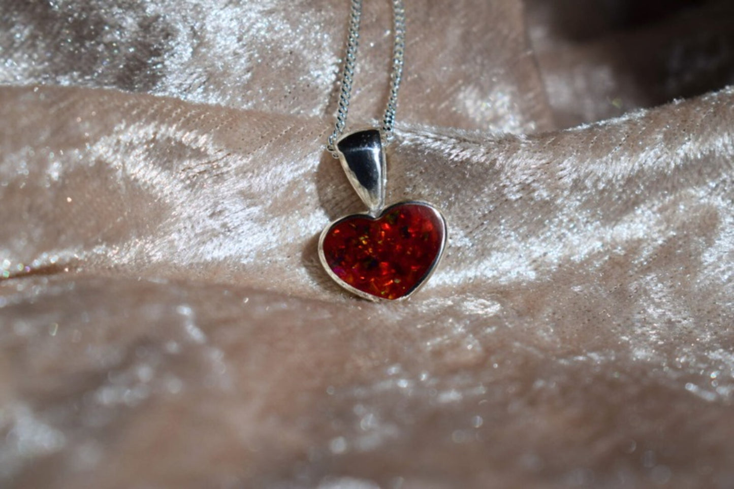 Small Heart Memorial Ashes Silver Necklace – Handmade Sterling Silver Heart Pendant, Memorial Jewellery for Ashes, Crafted in the UK