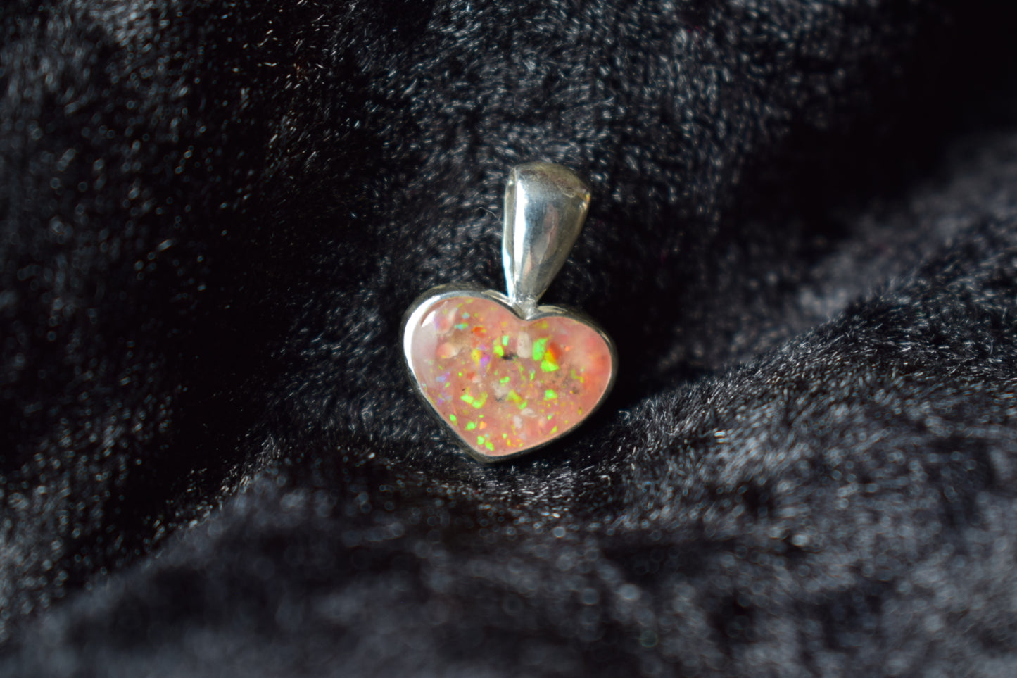 Small Heart Memorial Ashes Silver Necklace – Handmade Sterling Silver Heart Pendant, Memorial Jewellery for Ashes, Crafted in the UK