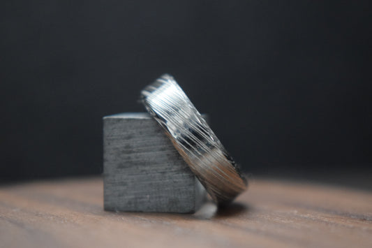 Bervie Damascus Steel Bevel Shape Ring