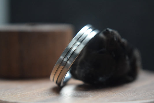 Beauly Grooved Stainless Steel Ring