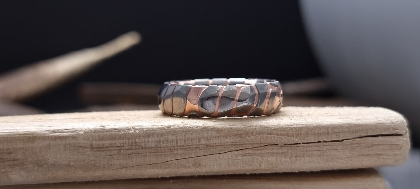 Superconductor Obsidian Cut Ring image 10