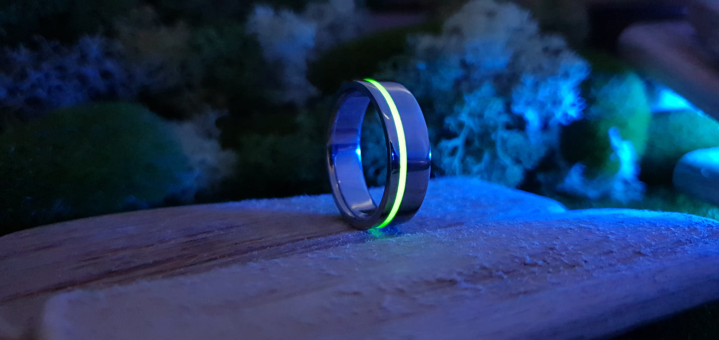 Lumo in Zing UV Glow Stainless Steel Ring image 6