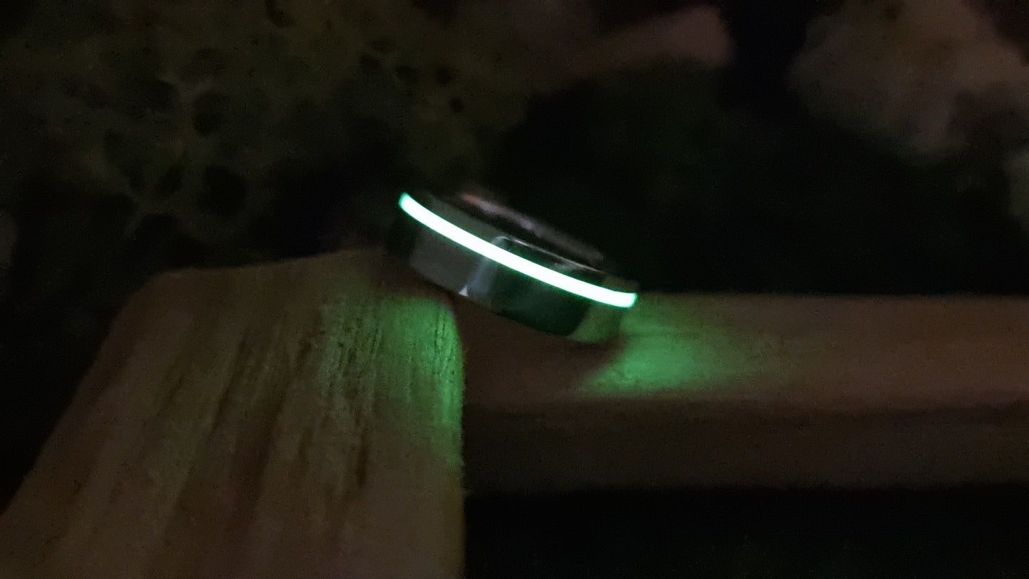 Lumo in Zing UV Glow Stainless Steel Ring image 9