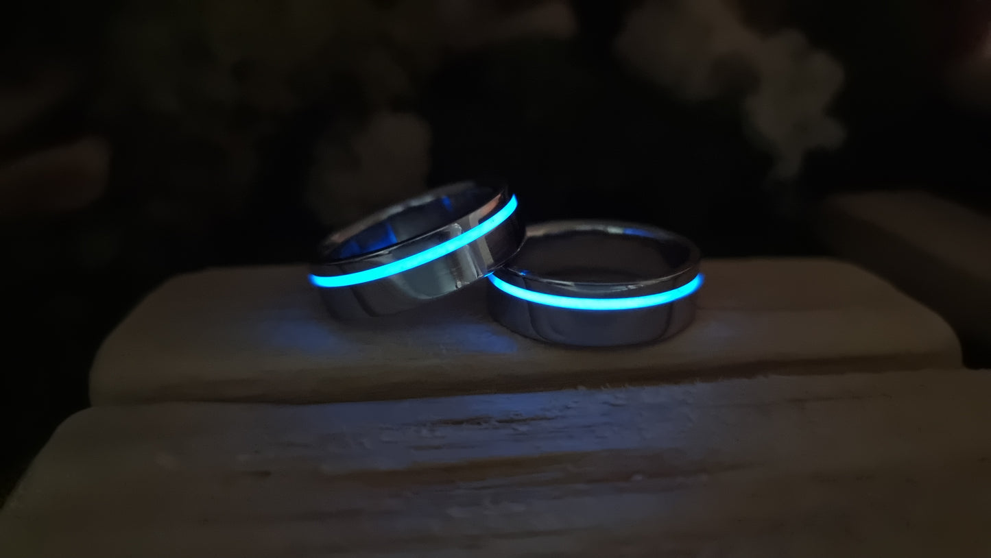 Lumo in Blue UV Glow Stainless Steel Ring image 8