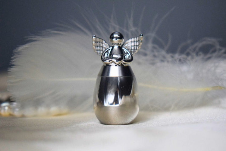 Memorial jewellery keepsakes and add-on pieces