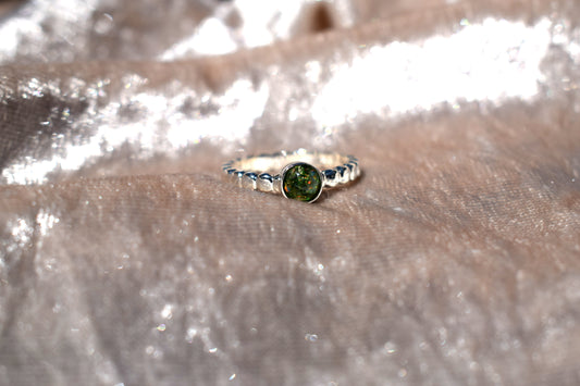Sterling silver beaded round memorial ring with ashes setting