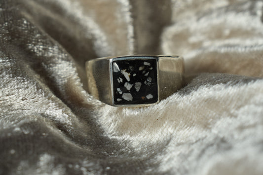 Square silver men’s signet memorial ring with hidden ashes compartment