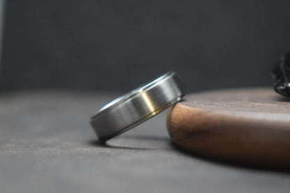 Bannock Burn Titanium Satin Ring