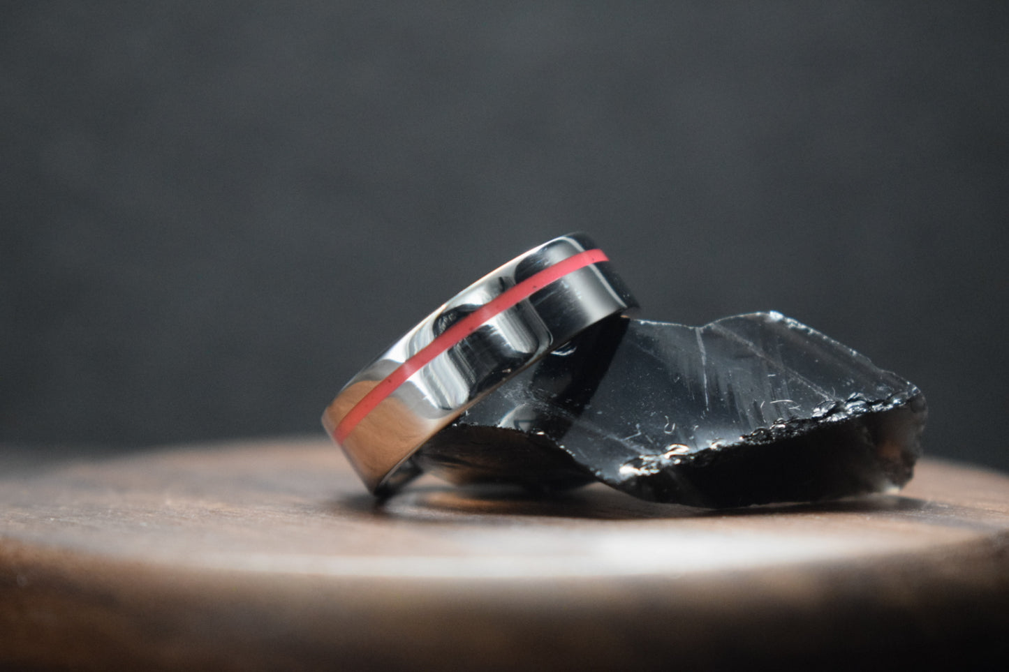 The Lumo UV Glow Ring