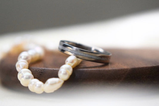 Titanium Single Channel Memorial Ring