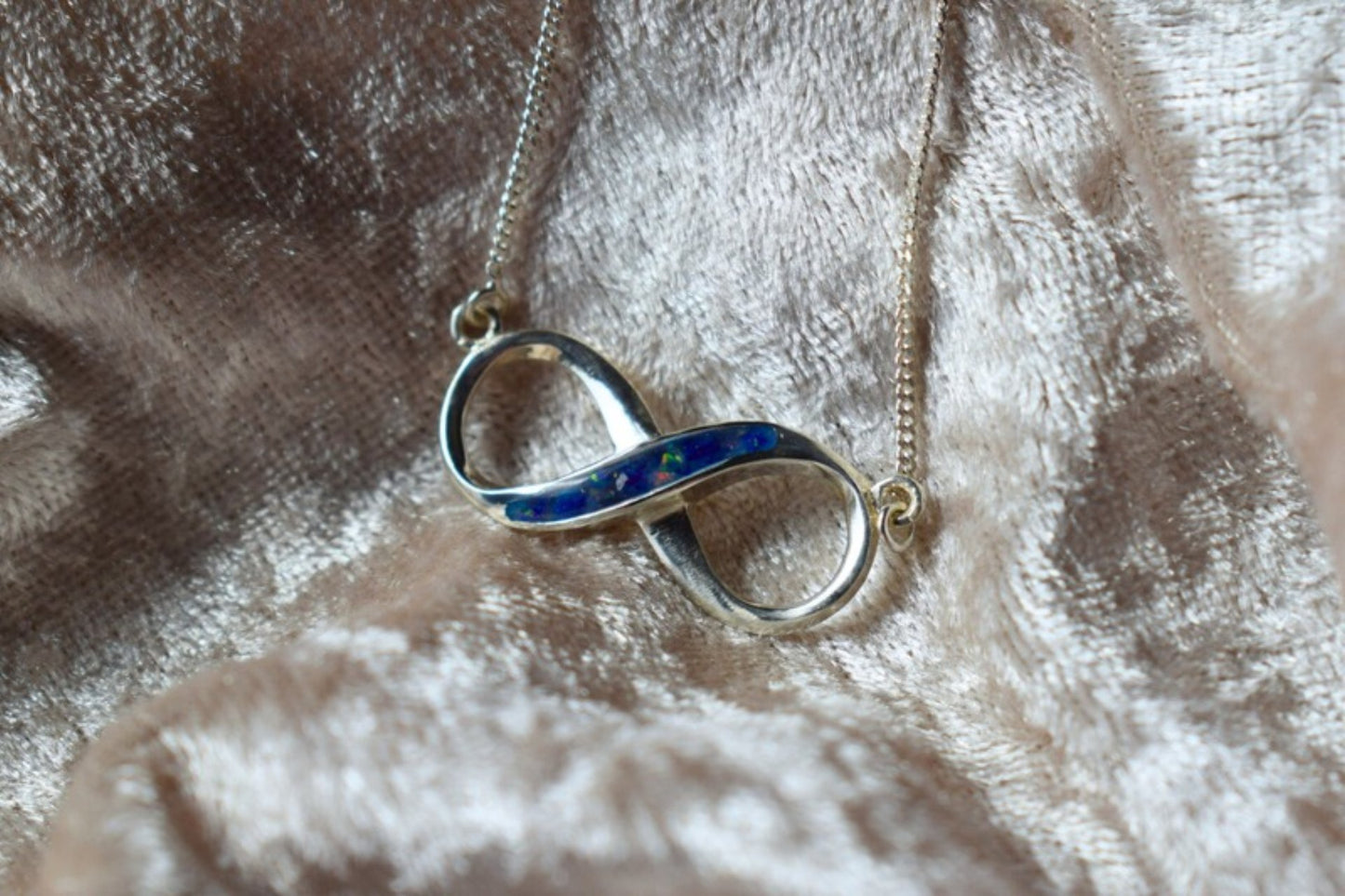 Infinity Silver Memorial Necklace with Ashes – Handmade Keepsake Jewellery in Sterling Silver, Crafted with Love & Care in the UK