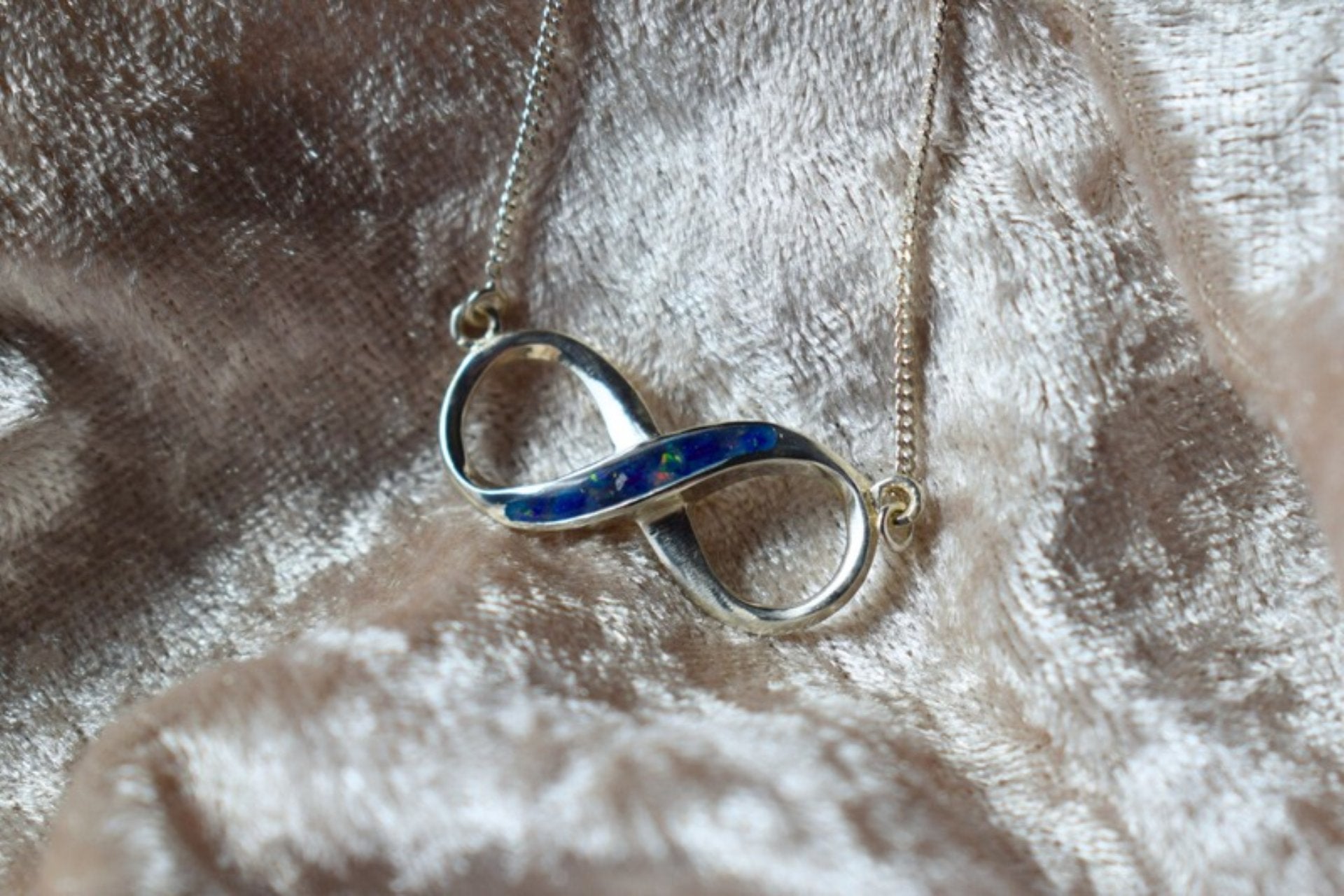 Infinity Silver Memorial Necklace with Ashes – Handmade Keepsake Jewellery in Sterling Silver, Crafted with Love & Care in the UK