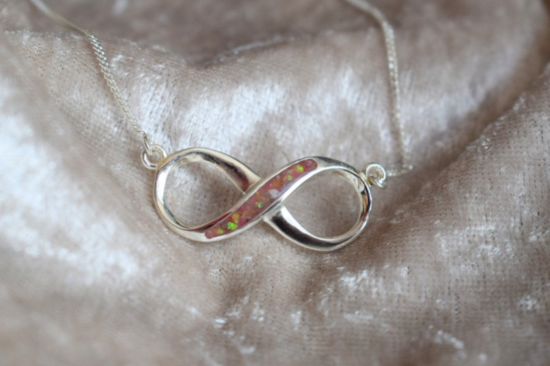 Infinity Silver Memorial Necklace with Ashes – Handmade Keepsake Jewellery in Sterling Silver, Crafted with Love & Care in the UK
