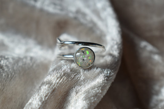 Memorial Ashes Silver Feather Ring