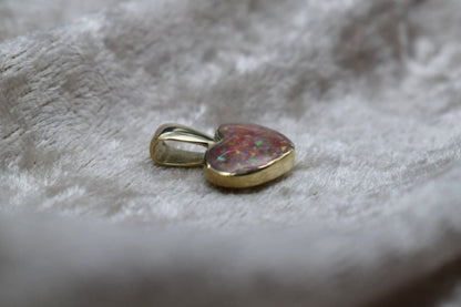 Small Heart Memorial Ashes Necklace – 9ct Gold Heart Cremation Pendant, Handmade Keepsake Jewellery in the UK