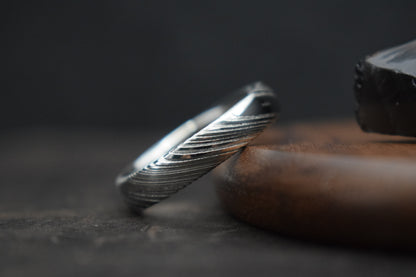 Crynoch Damascus Steel Court Shape Ring