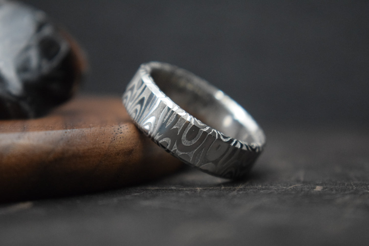 Dee Damascus Steel Bevel Shape Ring