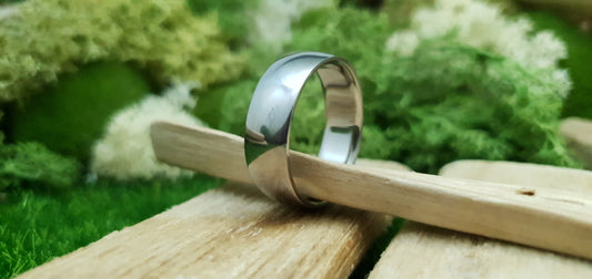 Titanium Polished Court Shape Ring 