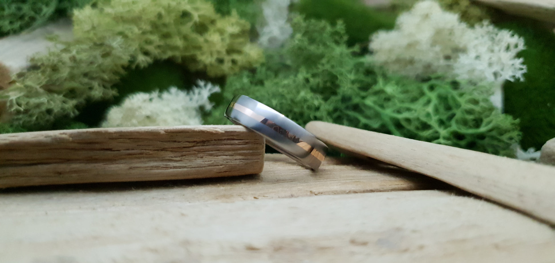 Falls of Feugh 18K Rose Gold Titanium Inlay Ring image 4