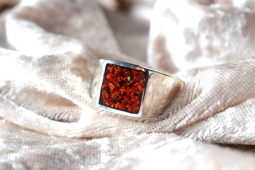 Square silver men’s signet memorial ring with hidden ashes compartment